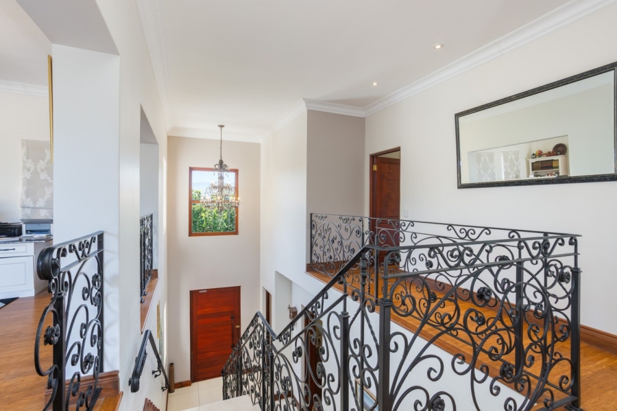 5 Bedroom Property for Sale in Val De Vie Estate Western Cape